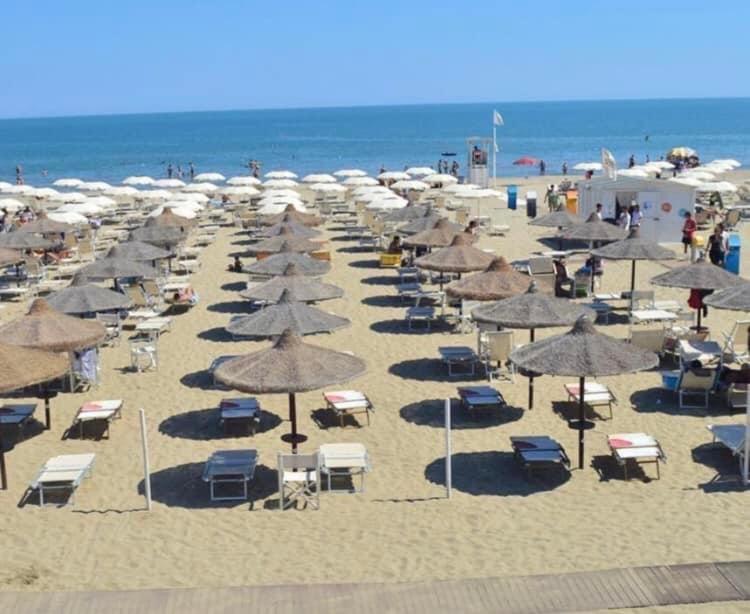 Casa Vacanza Dei Greci Barletta Exterior photo